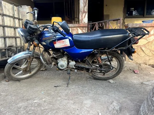 Bajaj Boxer BM100ES 2020 Blue · Photo 1