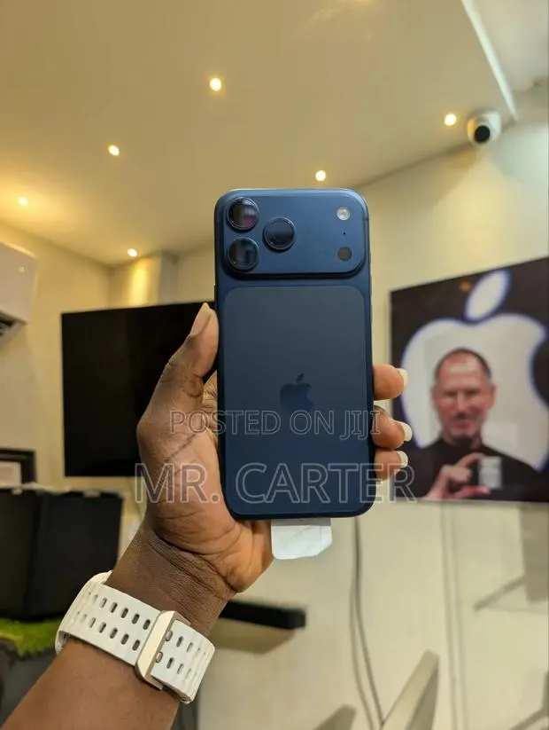 New Apple iPhone 17 Pro Max 1 TB Blue · Photo 1