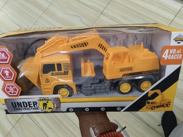 Remote Control Construction Truck · Photo 1
