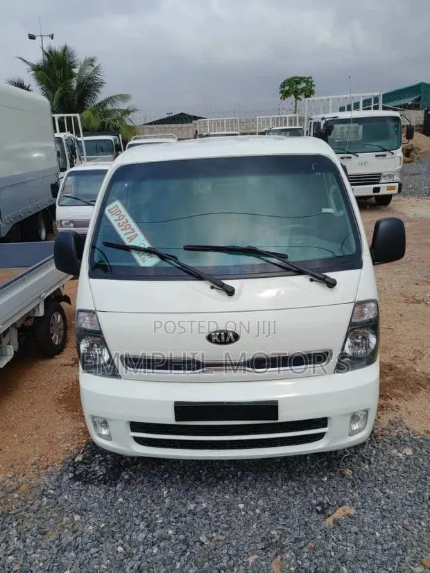 2015 Kia Bongo Double Cabin. Manual · Photo 1