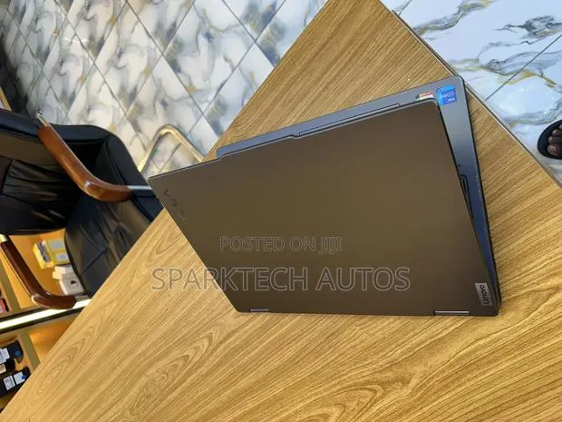 Laptop Lenovo Yoga 7i 16GB Intel Core i7 SSD 512GB · Photo 1