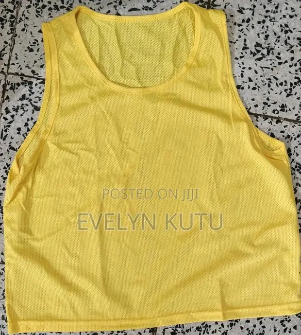 Under 15 Football Bibs · Photo 1