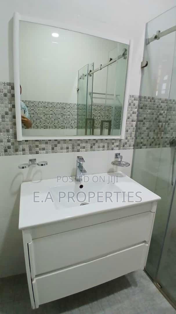 3bdrm House in E A Properties, School Junction for rent · Photo 6