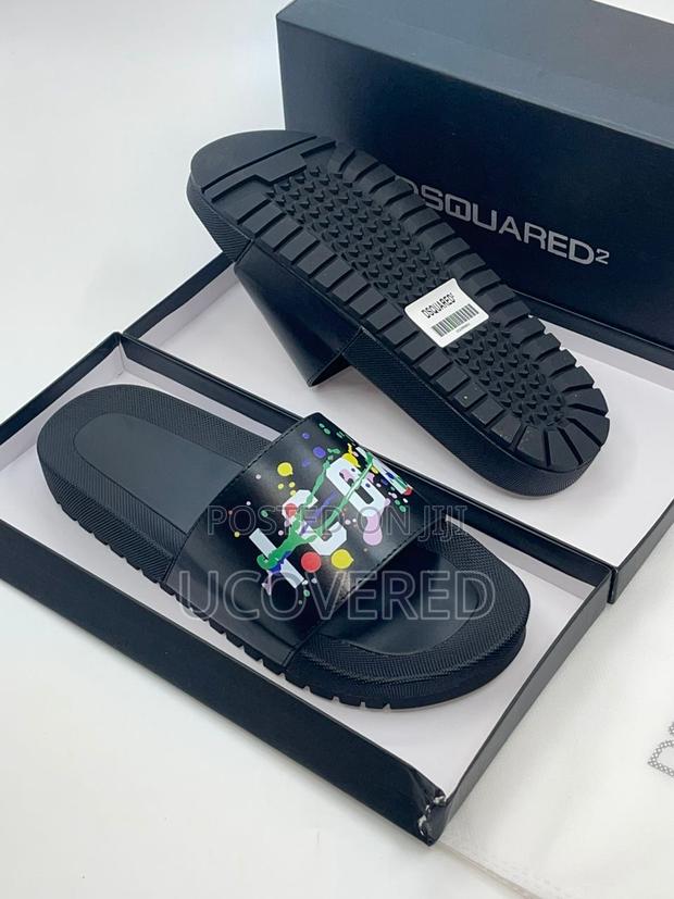 DSQUARED2 Unisex Slides/Slippers · Photo 2