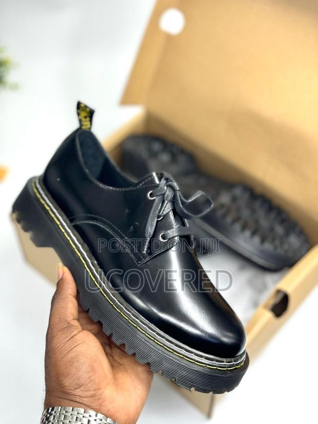 Dr Martens Real Leather Boots · Photo 2