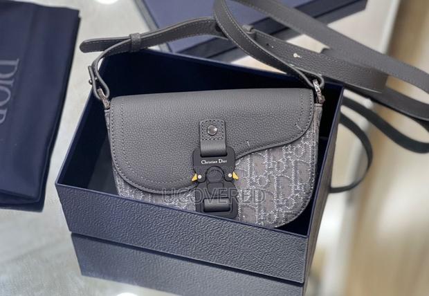 Luxury Leather Side/Shoulder Bags · Photo 1