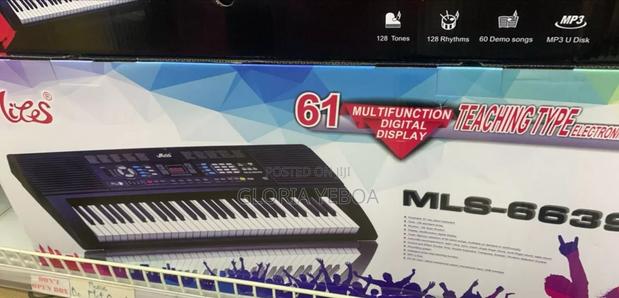 Miles Keyboard/Organ · Photo 4