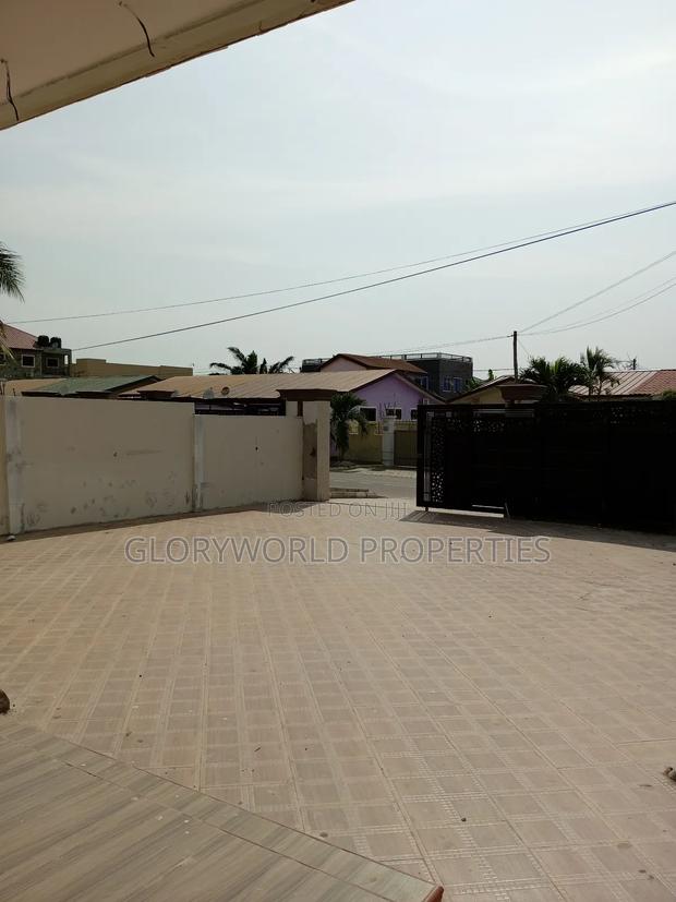 4bdrm House in Spintex for sale · Photo 3