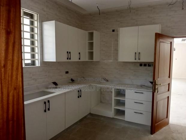 4bdrm House in Spintex for sale · Photo 8