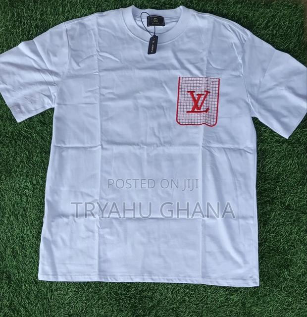 Get Your Best of Louis Vuitton Top Now at Tryahu · Photo 1