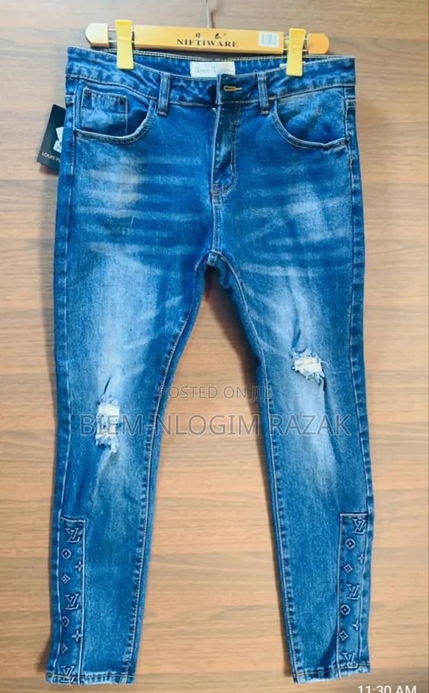 High Quality Stock Jeans Available in Stock · Photo 4