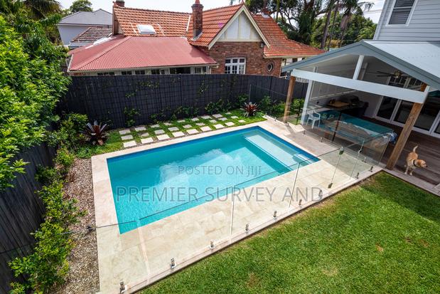 High Quality Swimming Pool Construction · Photo 2