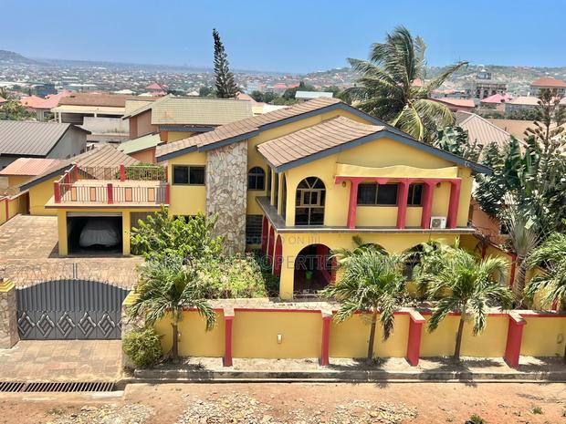 Furnished 7bdrm House in Accra for sale · Photo 1