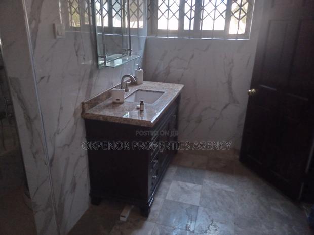 Furnished 7bdrm House in Accra for sale · Photo 6