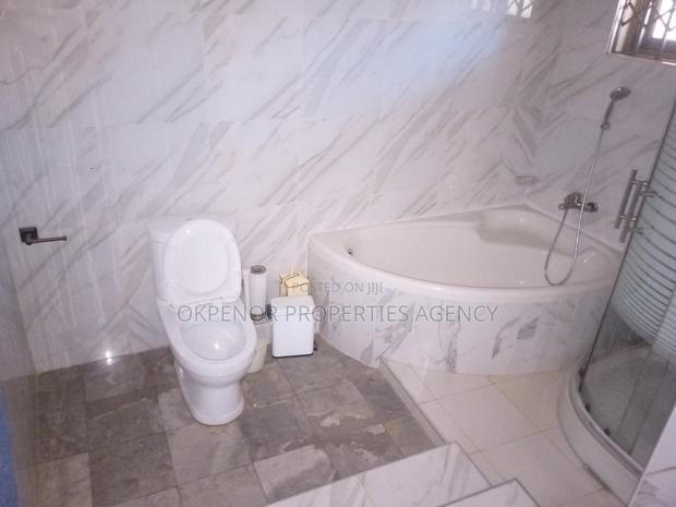 Furnished 7bdrm House in Accra for sale · Photo 7