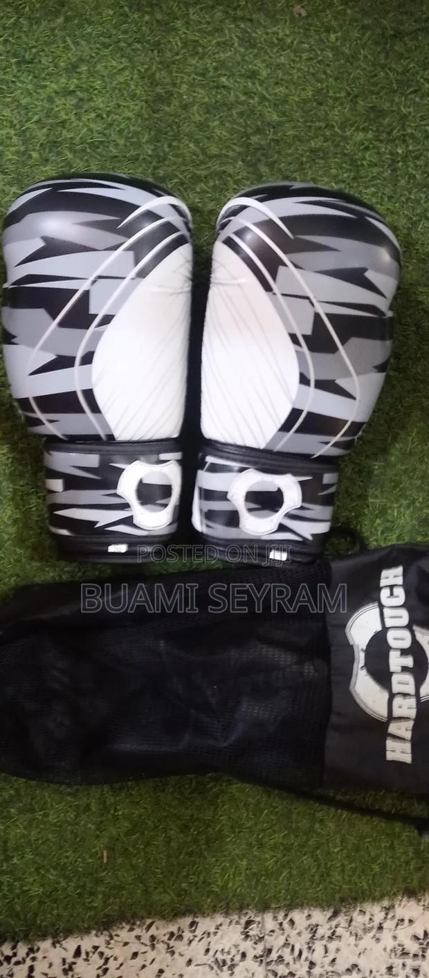 Boxing Gloves · Photo 2