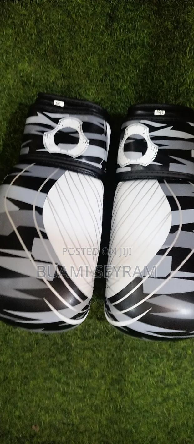 Boxing Gloves · Photo 3