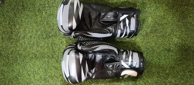 Boxing Gloves · Photo 4
