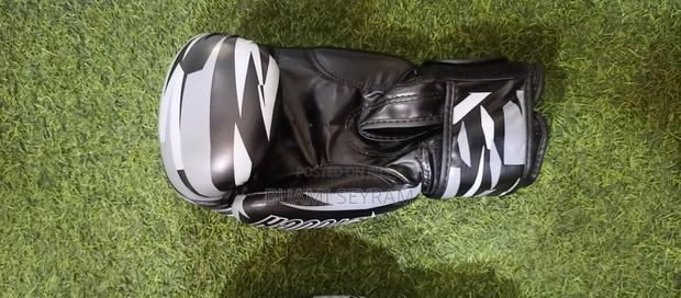 Boxing Gloves · Photo 6