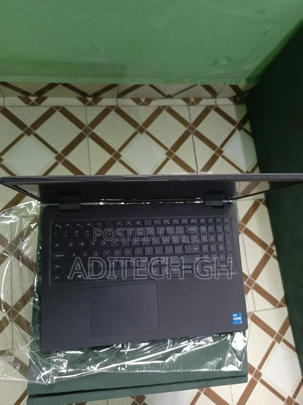 Laptop Dell Latitude 3520 16GB Intel Core i5 SSD 750GB · Photo 4