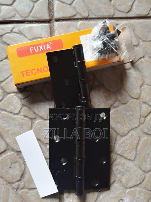 Door Hinges · Photo 1