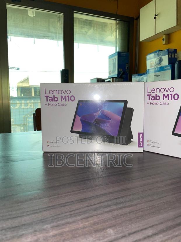 New Lenovo Tab M10 64 GB Gray · Photo 2