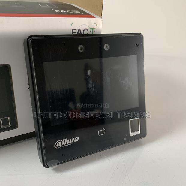 Face Recognition Access Controller/Time Attendance · Photo 1