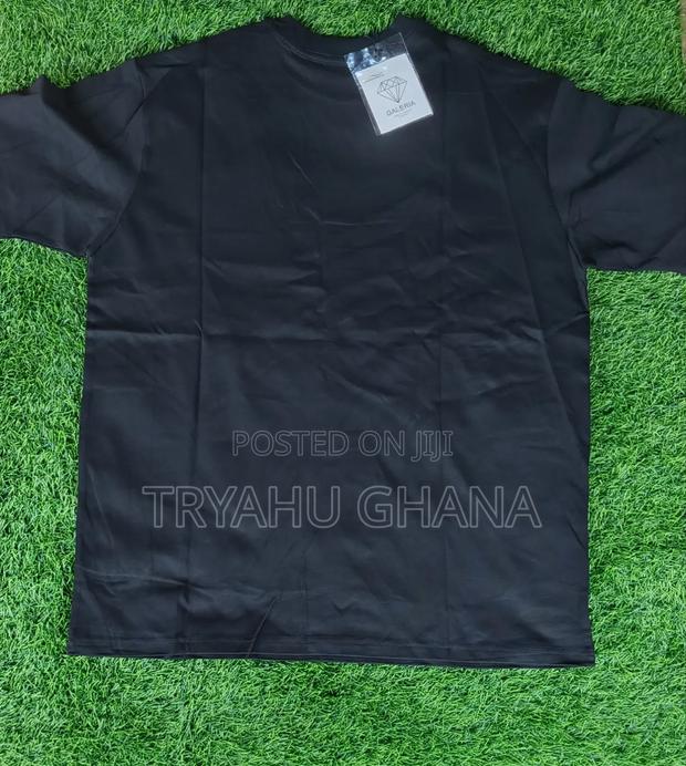 Experience Fashion With Our New Stock of Round Neck Tops · Photo 2
