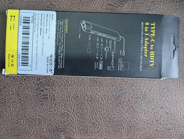 Type-C to HDTV 8 in 1 Dongle · Photo 2
