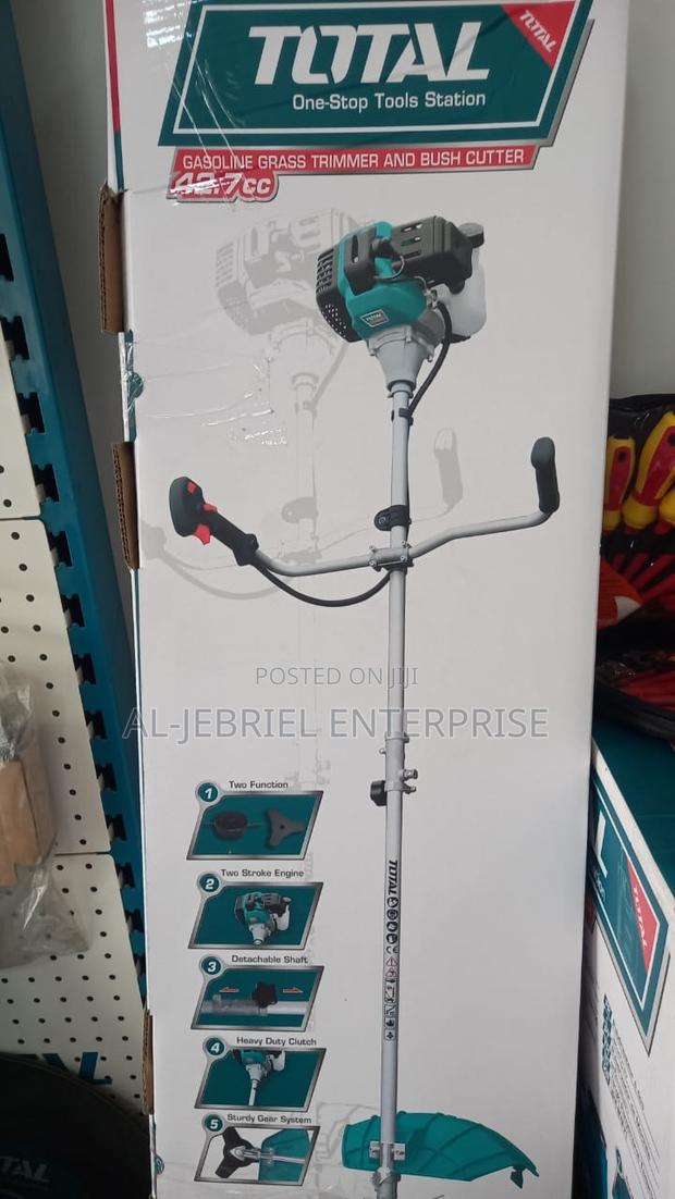 Total 2HP Gasoline Grass Trimmer 42.7сс · Photo 1