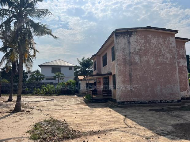 7bdrm House in Teshie-Nungua Estate, Accra Metropolitan for sale · Photo 5