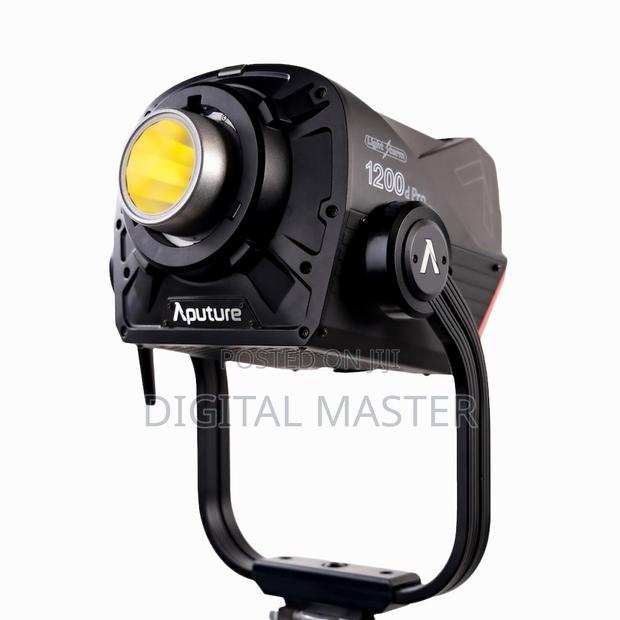 Aputure Ls 1200d Pro Led Light Kit · Photo 2