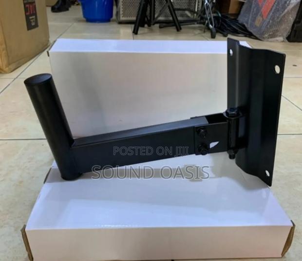 Wall Mount Stand · Photo 2