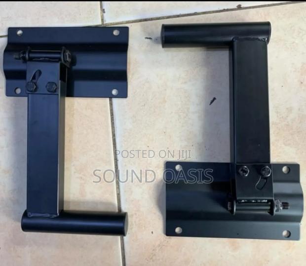 Wall Mount Stand · Photo 1