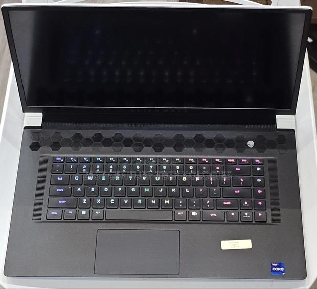 Laptop Dell Alienware X17 R2 32GB Intel Core I9 SSD 1T · Photo 1
