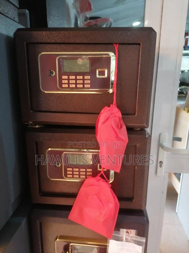 Fireproof Money Safe · Photo 1