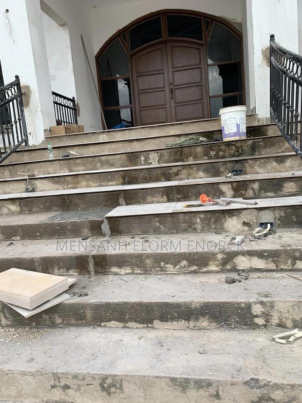 Professional Tiler Work.Steps · Photo 2