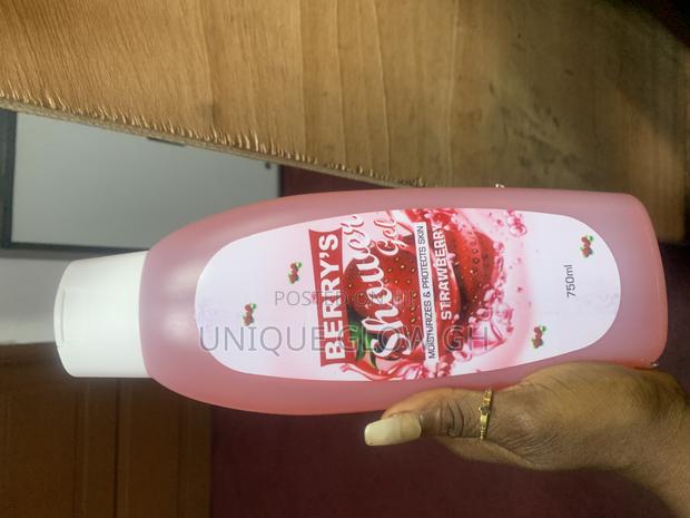 Perfumed Showergel Moisturizeprotect Skin, Clears Darkspots · Photo 2