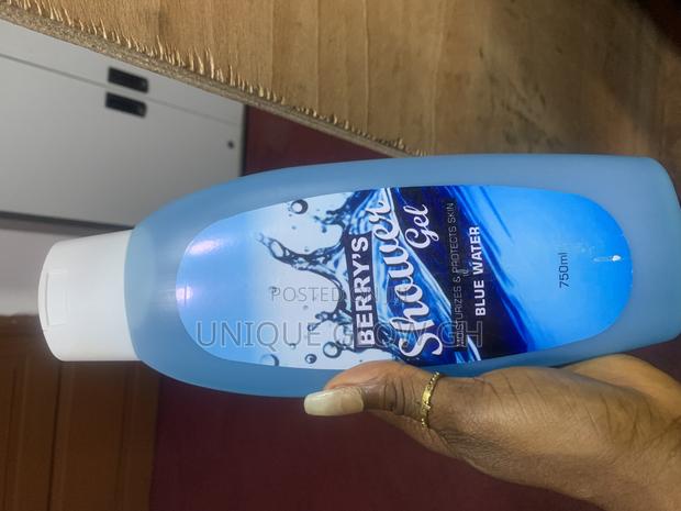 Perfumed Showergel Moisturizeprotect Skin, Clears Darkspots · Photo 6
