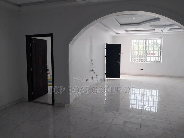 Furnished 5bdrm House in Kronum Top Boat, Kumasi Metropolitan for sale · Photo 3