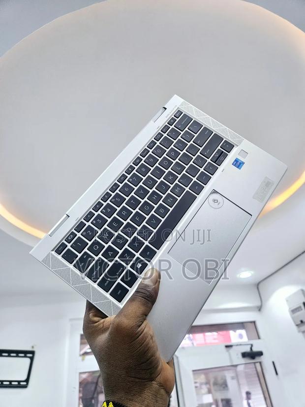 Laptop HP EliteBook 830 G8 16GB Intel Core i5 SSD 256GB · Photo 3