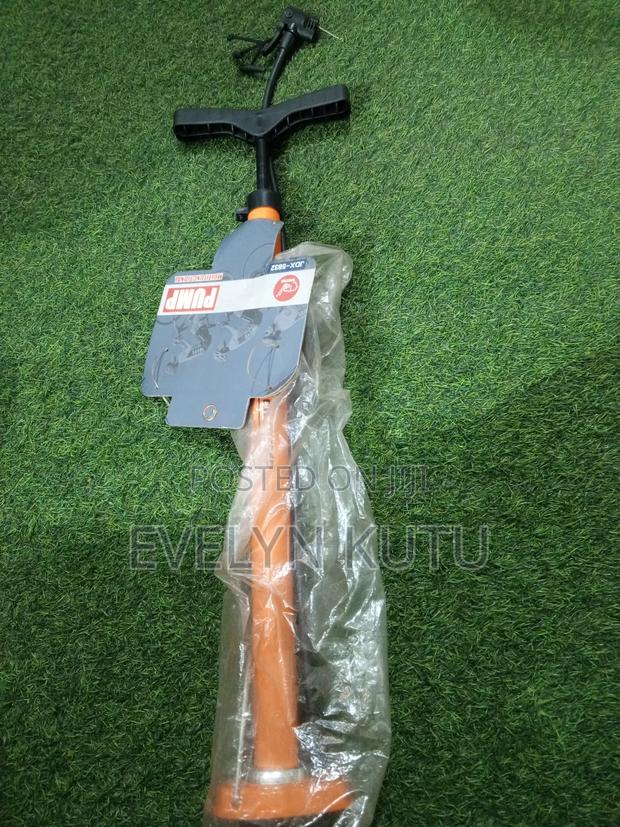 Original Football Pump · Photo 1
