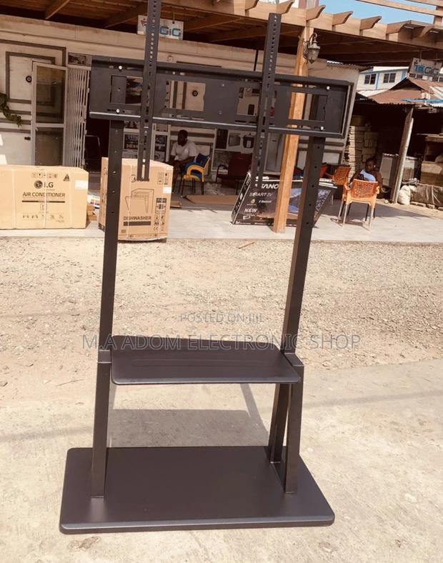 Stainless Steel Heavy Duty Moveable Tv Trolly for 32-100”. · Photo 1