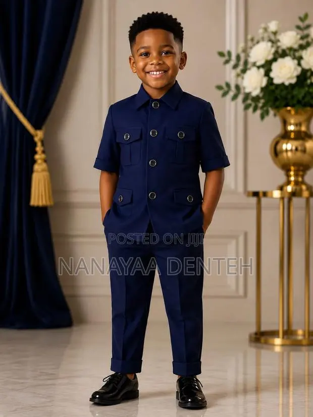 Boys Safari Suit · Photo 1