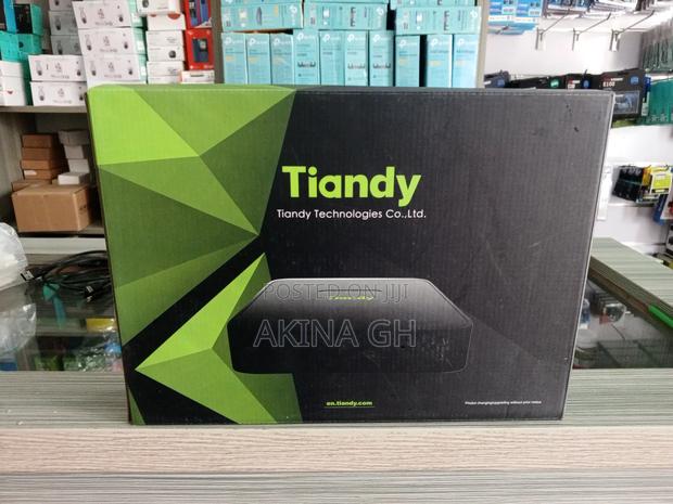 Tiandy 8ch Poe NVR Tc-R3108 · Photo 1