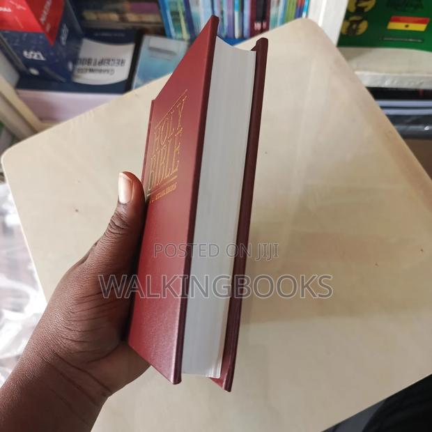NIV Bible,Comes in Different Colors · Photo 4