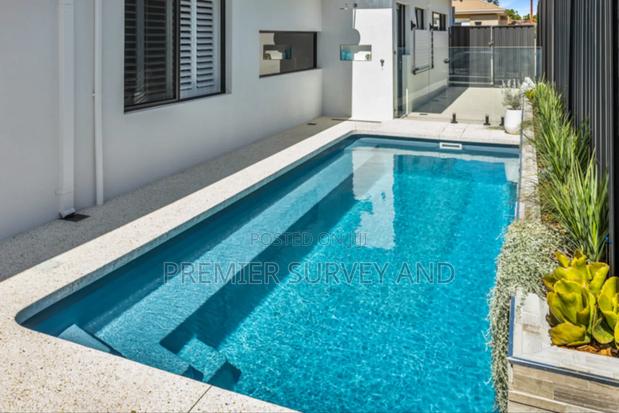 Durable Swimming Pool Constructions · Photo 1