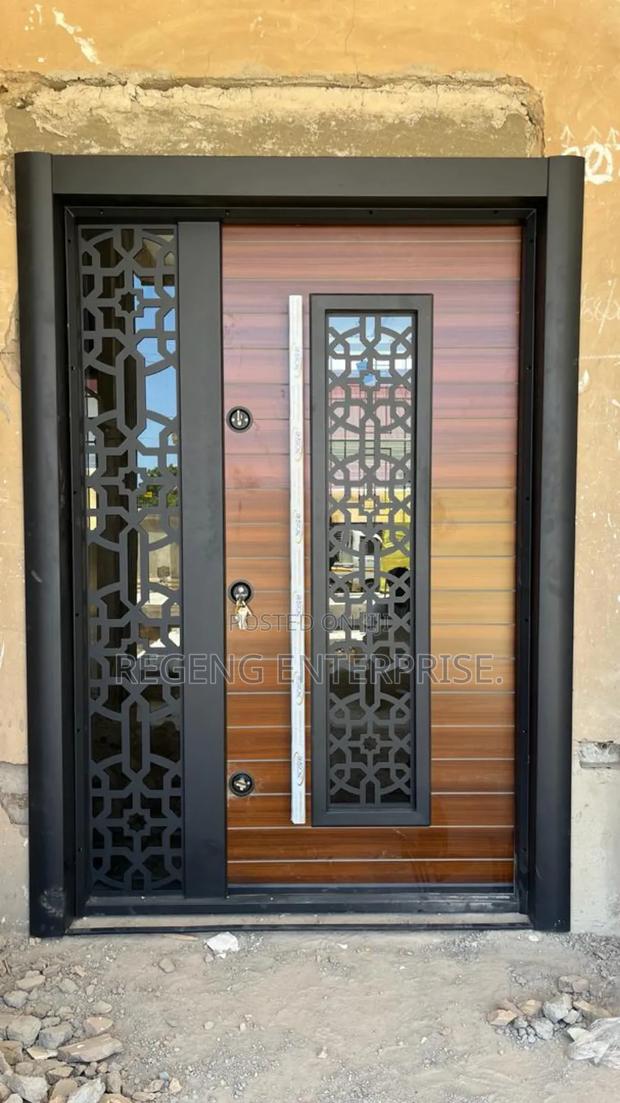 Exclusive Kabartman With Glass Security Door · Photo 1