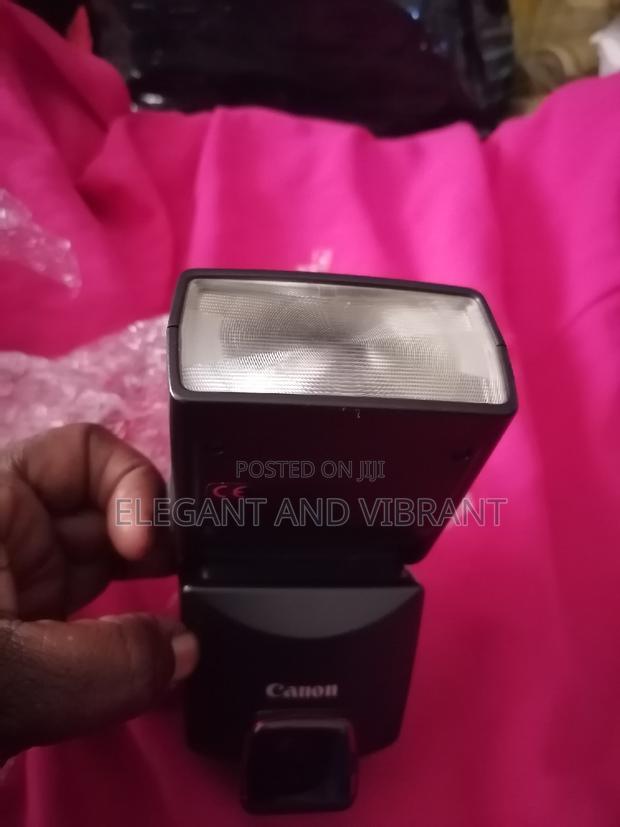 Canon Original Flash, in Little Use Condition From UK · Photo 1