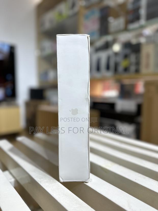 New Apple MacBook Pro 2023 M3 Pro 16-inch 18GB Apple M3 SSD 512GB · Photo 3